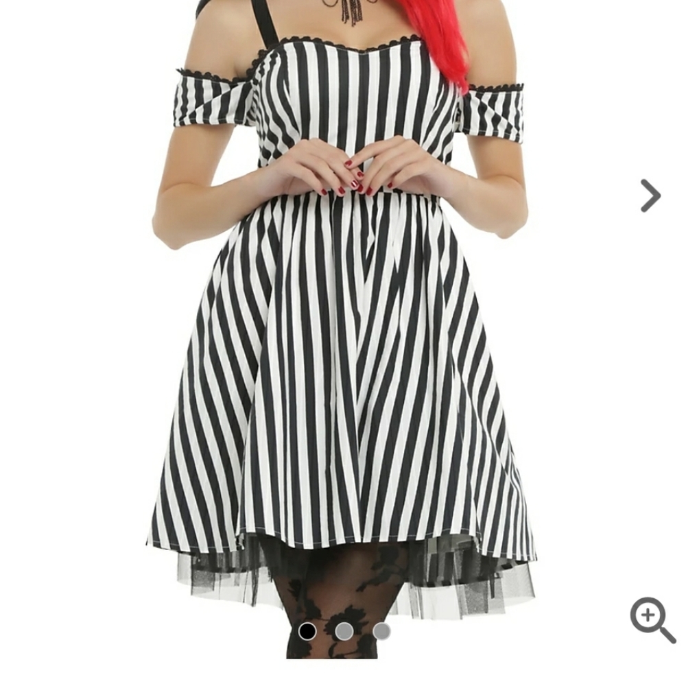 Hot Topic Black and White Striped off the shoulder